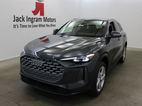 New 2025 Audi Q5 Premium Plus image 1