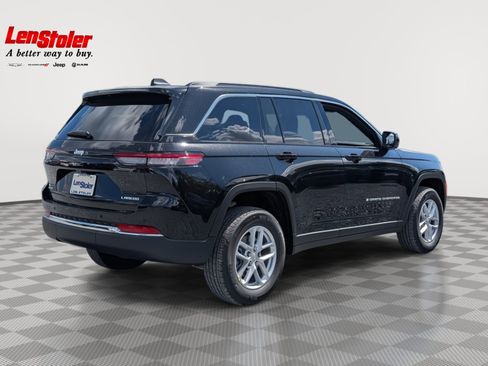 New 2025 Jeep Grand Cherokee Laredo X w/ Luxury Tech Group I image 3