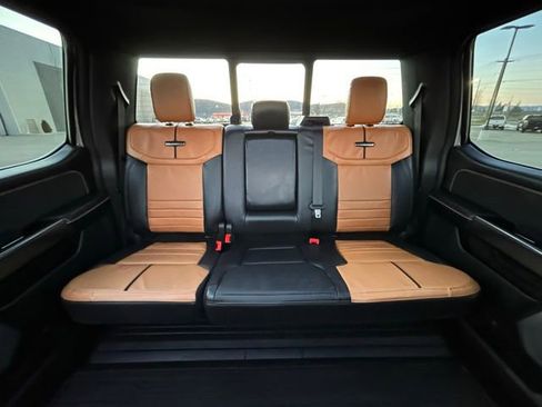 Used 2024 Ford F450 Platinum w/ FX4 Off-Road Package image 43