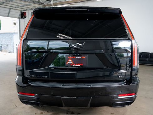 Used 2025 Cadillac Escalade Premium Luxury w/ LPO, Floor Liner Package RWD image 16