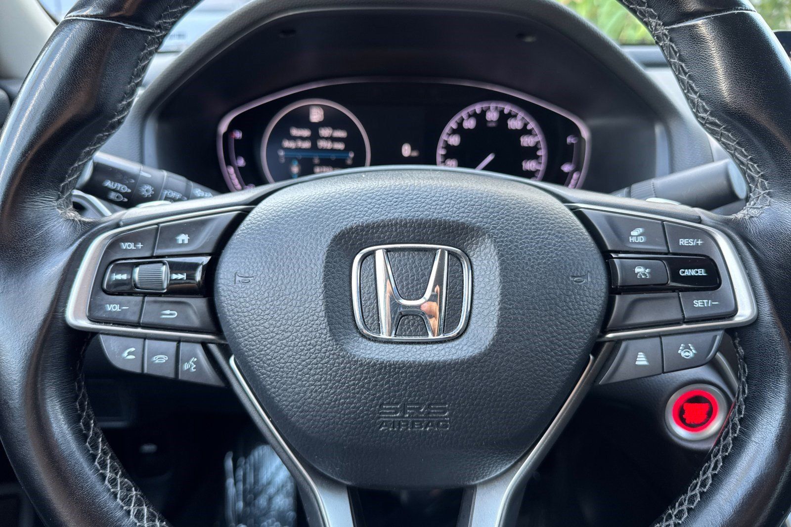 Used 2021 Honda Accord Touring image 11