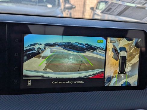 New 2026 Nissan Kicks SR image 12