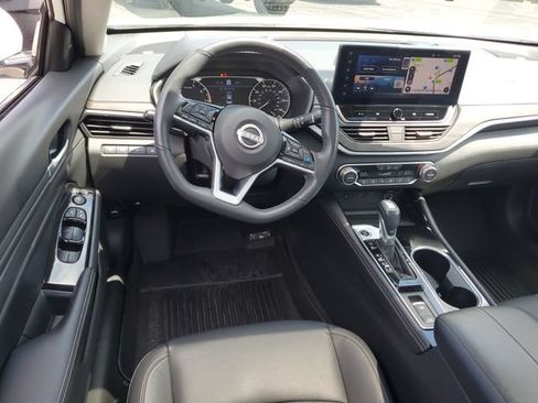 Certified 2025 Nissan Altima 2.5 SL FWD image 11