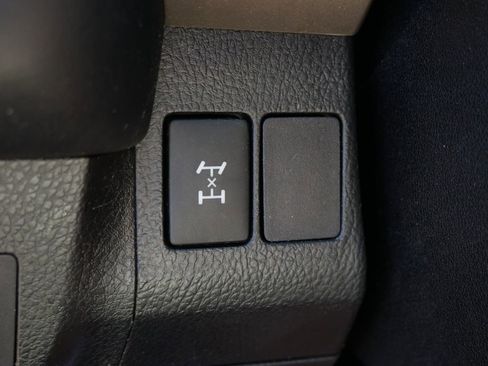 Used 2014 Toyota RAV4 XLE AWD/4WD image 24