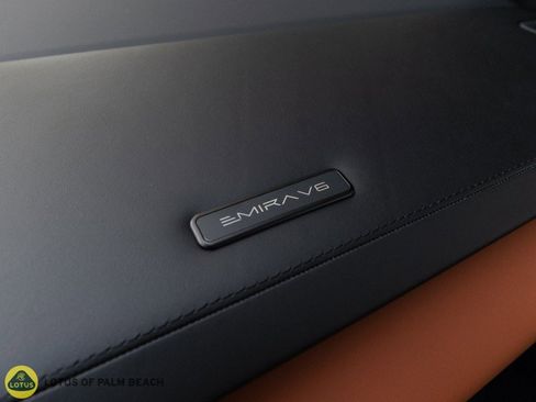 Used 2025 Lotus Emira image 7