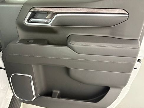 Used 2025 Chevrolet Silverado 1500 LTZ RWD image 50