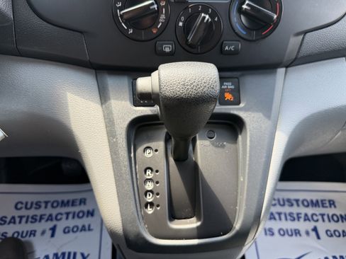 Used 2015 Chevrolet City Express LT w/ Appearance Package FWD image 17