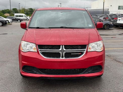 Used 2016 Dodge Grand Caravan SE FWD image 9