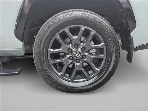 Used 2025 Toyota Sequoia Platinum image 25