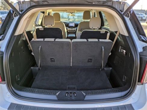 Used 2021 Ford Explorer XLT w/ Class III Trailer Tow Package image 13