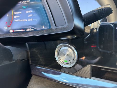 Used 2023 Chevrolet Corvette Stingray Preferred Cpe w/ Z51 Performance Package image 28