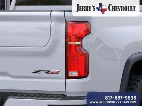 New 2026 Chevrolet Silverado 2500 ZR2 image 13