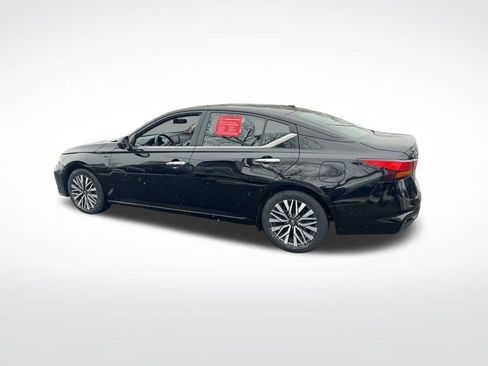 Certified 2024 Nissan Altima 2.5 SV image 45