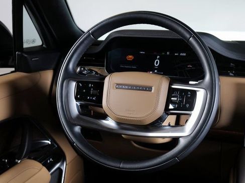 Used 2023 Land Rover Range Rover SE AWD/4WD image 12