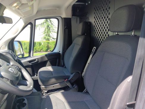 Used 2023 RAM ProMaster 2500 image 15