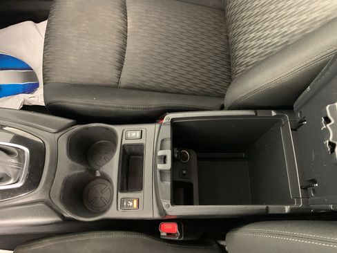 Used 2020 Nissan Rogue SV w/ Premium Package FWD image 27
