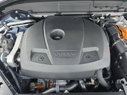 New 2026 Volvo XC60 T8 Ultra w/ Protection Package Premier image 41
