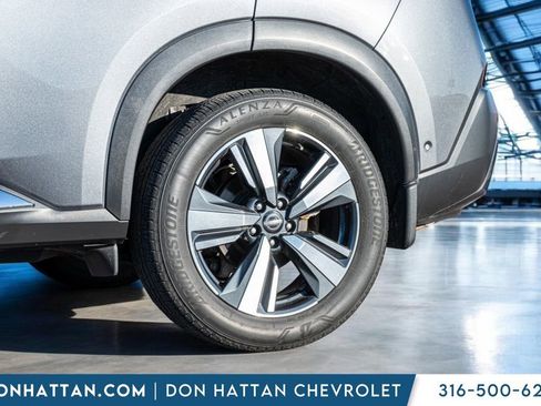 Used 2023 Nissan Rogue SL w/ SL Premium Package image 37