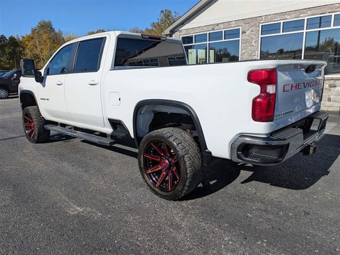 Used 2021 Chevrolet Silverado 2500 LT w/ Z71 Off-Road Package image 5