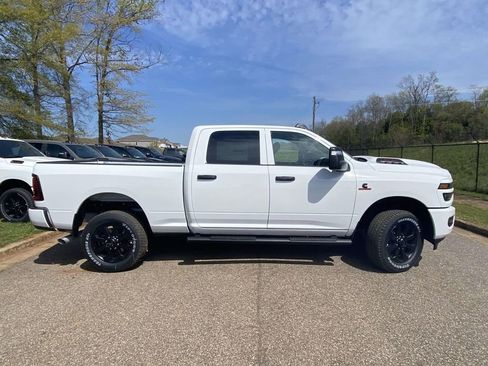 New 2026 RAM 2500 Tradesman AWD/4WD image 7