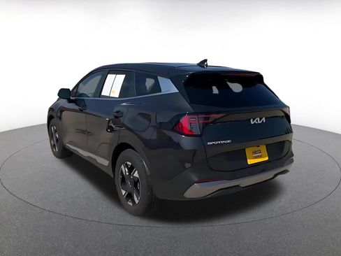 Used 2026 Kia Sportage LX FWD image 11