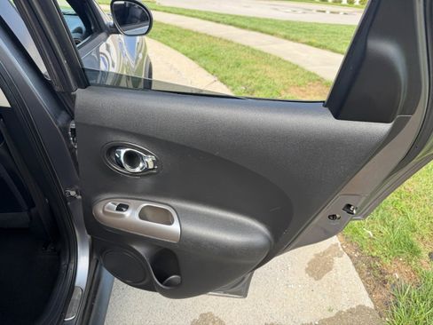 Used 2014 Nissan Juke SL image 19