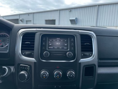 Used 2022 RAM 1500 Classic SLT image 21