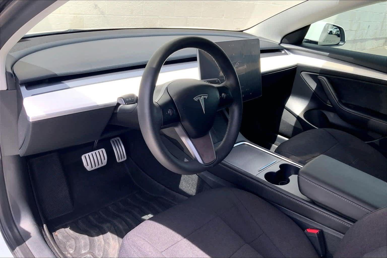 Used 2023 Tesla Model 3 Performance AWD/4WD image 2