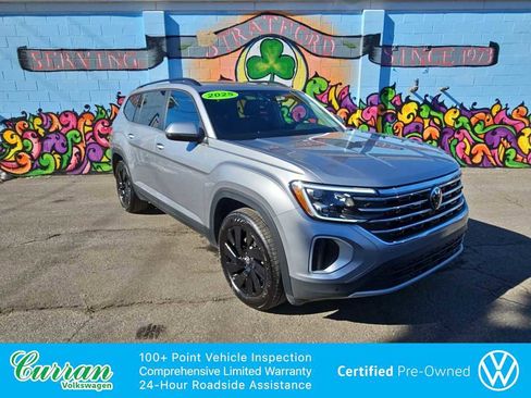 Certified 2025 Volkswagen Atlas SE w/ Panoramic Sunroof Package image 1