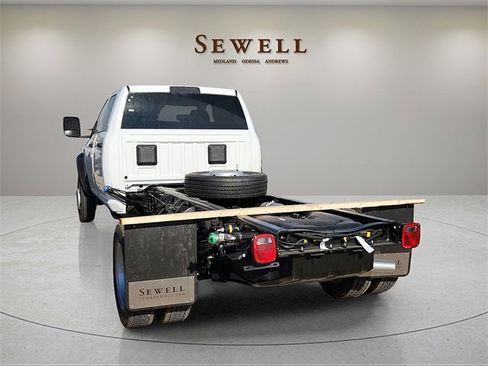 New 2024 RAM 5500 Tradesman image 3