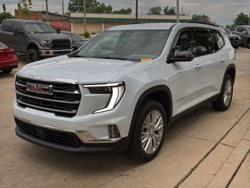 Used 2026 GMC Acadia Elevation w/ Elevation Premium Package FWD image 4