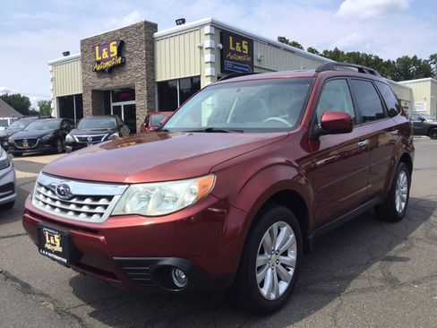 Used 2012 Subaru Forester 2.5X Limited AWD/4WD image 1