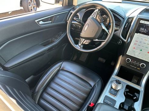 Used 2024 Ford Edge SEL AWD/4WD image 18