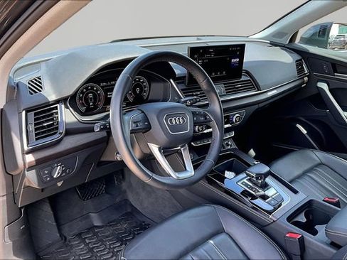 Used 2023 Audi Q5 2.0T Premium Plus w/ Premium Plus Package AWD/4WD image 13