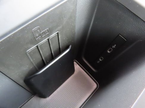 New 2026 Volkswagen Tiguan S image 9