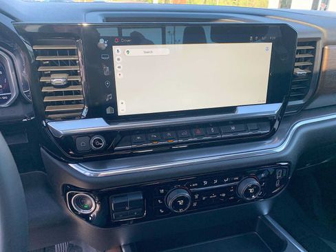 Certified 2023 Chevrolet Silverado 1500 High Country w/ High Country Premium Package AWD/4WD image 13
