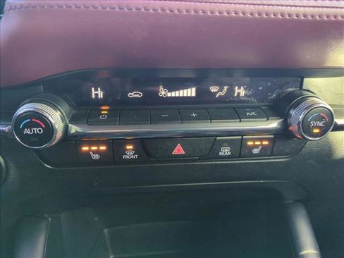 Used 2022 MAZDA MAZDA3 s image 15