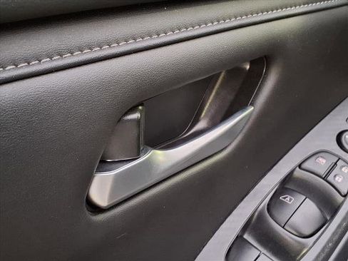 Used 2024 Nissan Sentra SV image 15