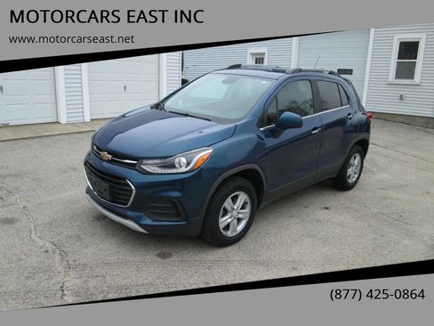 Used 2019 Chevrolet Trax LT w/ LT Convenience Package AWD/4WD image 1