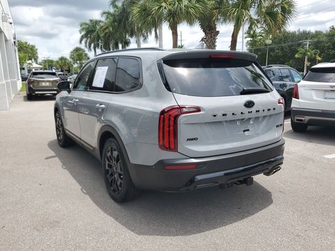 Used 2021 Kia Telluride EX w/ EX Premium Package AWD/4WD image 3