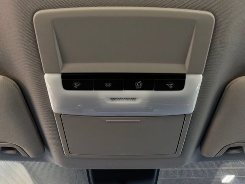 Used 2023 Nissan Altima 2.5 SV FWD image 17
