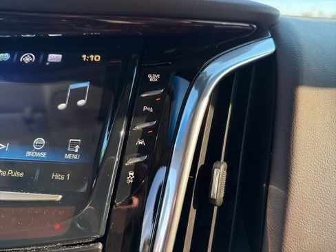 Used 2016 Cadillac Escalade Luxury image 51