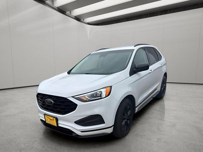 Used 2022 Ford Edge SE w/ Black Appearance Package
