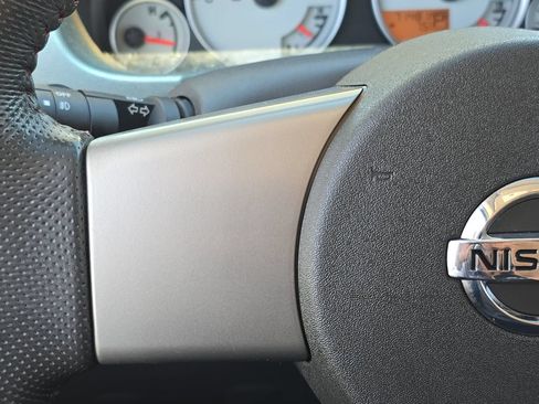 Used 2010 Nissan Frontier PRO-4X RWD image 19