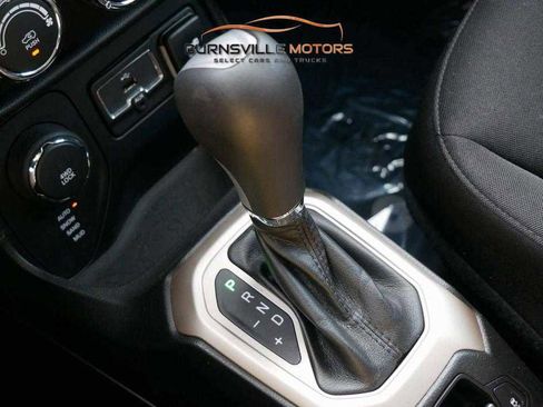 Used 2016 Jeep Renegade Sport w/ Power & Air Group image 24