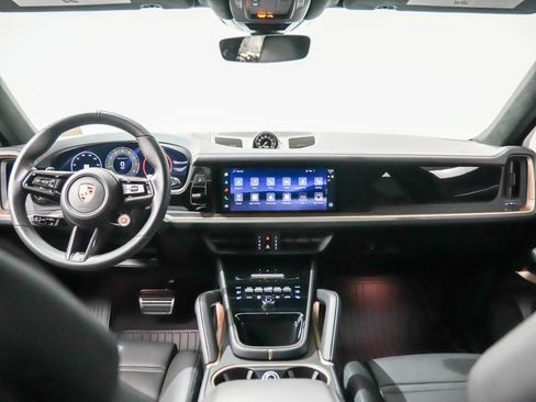 Certified 2026 Porsche Cayenne Turbo GT AWD/4WD image 20
