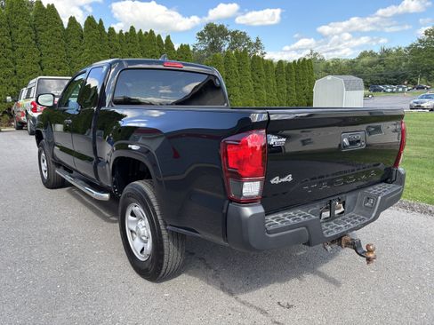 Used 2021 Toyota Tacoma SR AWD/4WD image 5