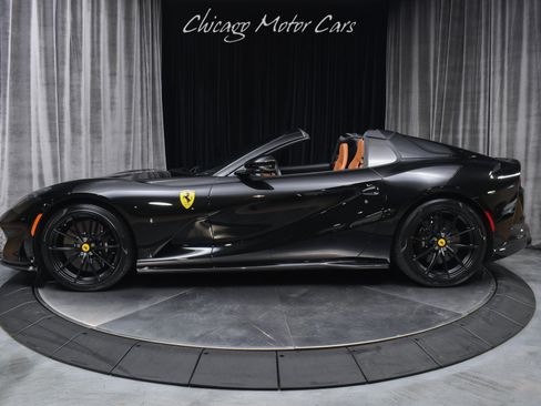 Used 2023 Ferrari 812 GTS RWD image 1