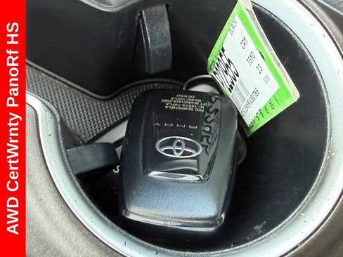 Used 2023 Toyota Camry XLE w/ Cold Weather Package AWD/4WD image 31