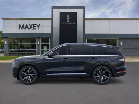 New 2026 Lincoln Aviator Reserve AWD/4WD image 3